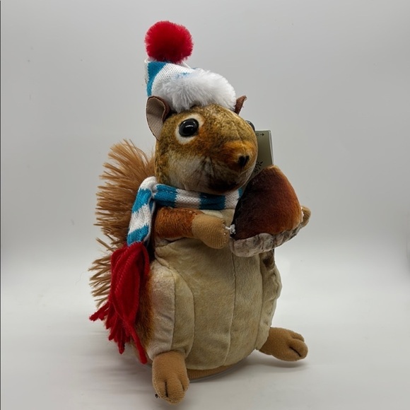 Gemmy Joyful Holiday Animated Plush Wintertime Christmas Squirrel Toy NWT - Picture 10 of 10